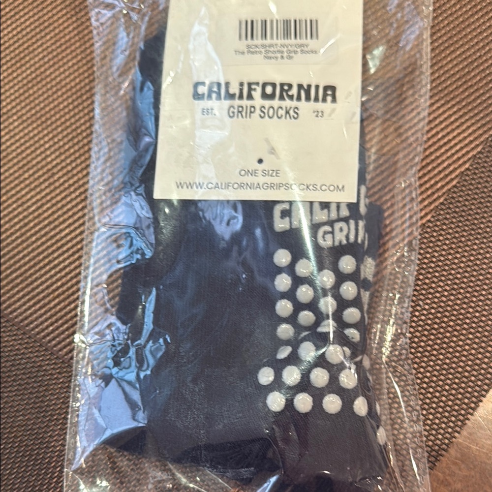 California grip socks - for Pilates navy with grey shortie